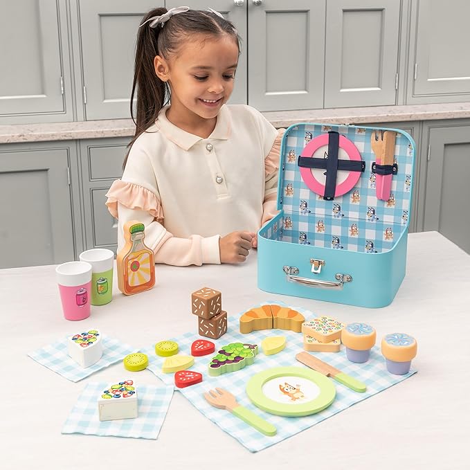 8th Wonder Wooden Bluey Toys Picnic Carrying Case, 30-Piece Picnic Basket Toy with Cutlery and Food Accessories, Outdoor Food Toys for Kids of Ages 3+