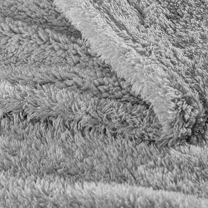 Exclusivo Mezcla Fleece Throw Blanket for Couch and Sofa, 50" x 60" | Super Soft and Cozy Fluffy Blanket for Women, Lightweight and Fuzzy Throw for Home Decor, All Season, Light Grey