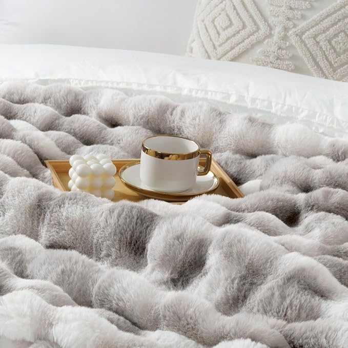 Luxury 1000GSM Faux Rabbit Fur Throw Blanket, Super Heavy Warm Cozy Grey Blankets for Couch Bed Sofa, Ruched Plush Fuzzy Elegant Soft Reversible Mink Blanket for Living Room Bedroom