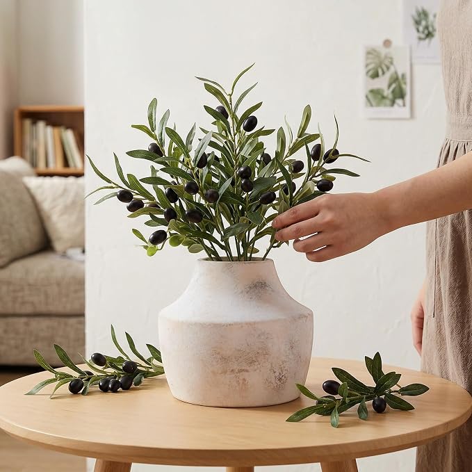 Ceramic Flower Vase, 5.3 Inch Rustic Vase for Flowers, Small Terracotta Pottery Vase for Home Decor, Farmhouse Decorative Vase for Living Room Kitchen Table Shelf Bedroom Decor