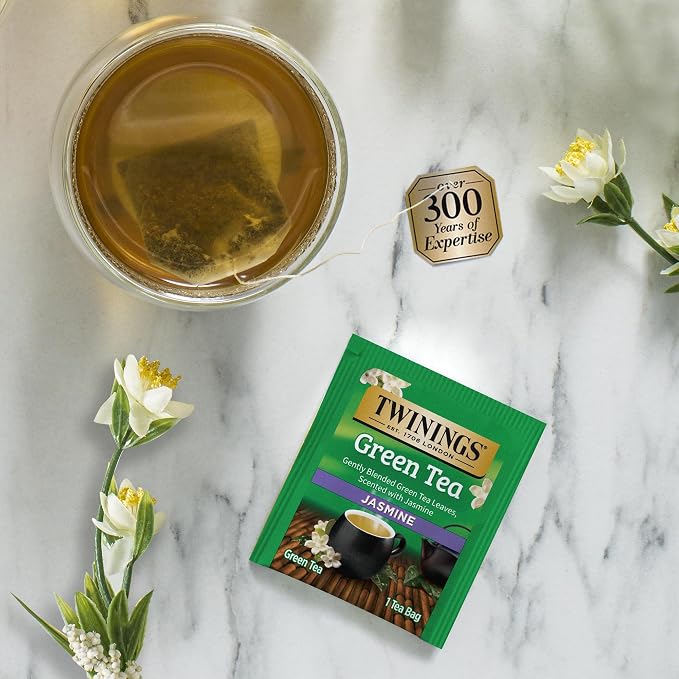 Twinings Tea Bag Sampler Assortment in Giftable Box, Variety Pack (22 Count), 22 Unique Flavours for Tea Lovers: Women, Men, Couples, Family, Friends, Coworkers