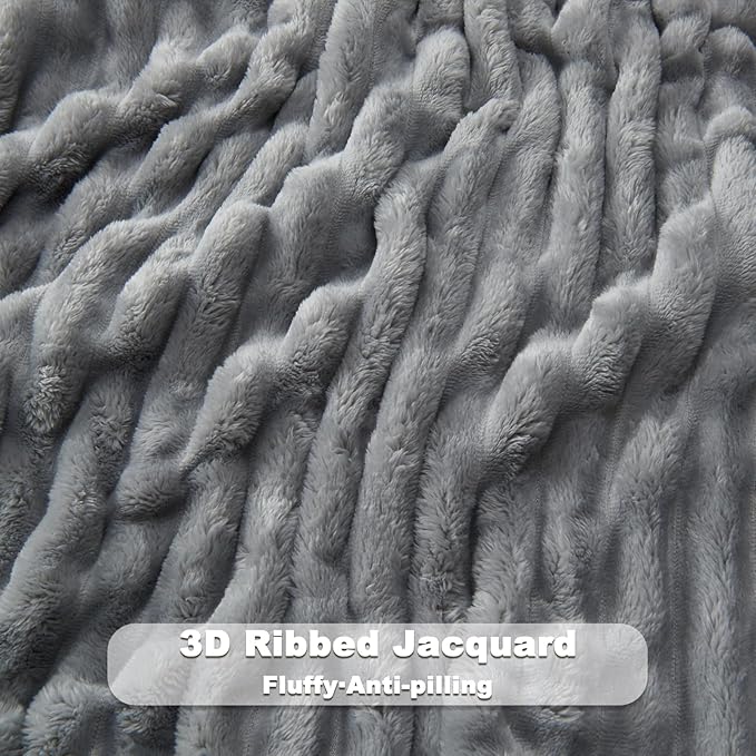 NEWCOSPLAY Super Soft Queen Blanket Light Grey Premium Silky Flannel Fleece 3D Ribbed Jacquard Lightweight Bed Blanket All Season Use (Light Grey Ribbed, Queen(90"x90"))