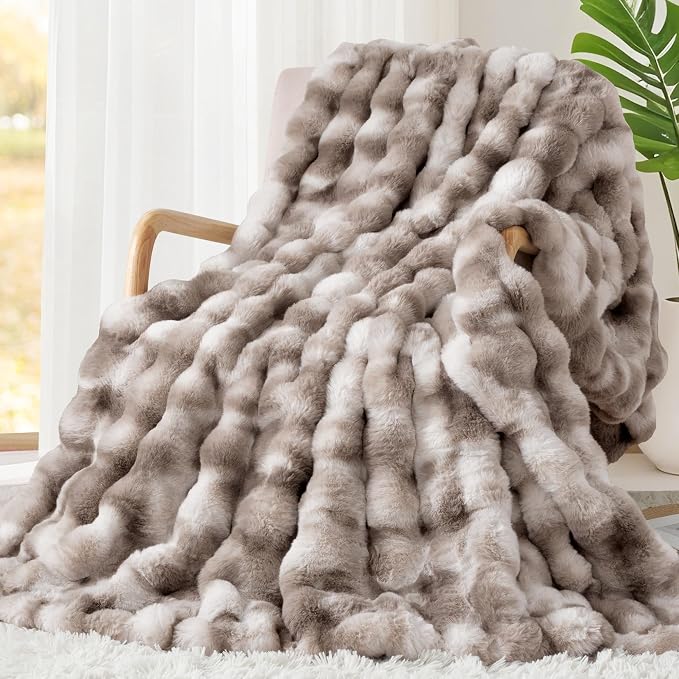 Luxury 1000GSM Faux Rabbit Fur Throw Blanket, Super Heavy Warm Cozy Grey Blankets for Couch Bed Sofa, Ruched Plush Fuzzy Elegant Soft Reversible Mink Blanket for Living Room Bedroom