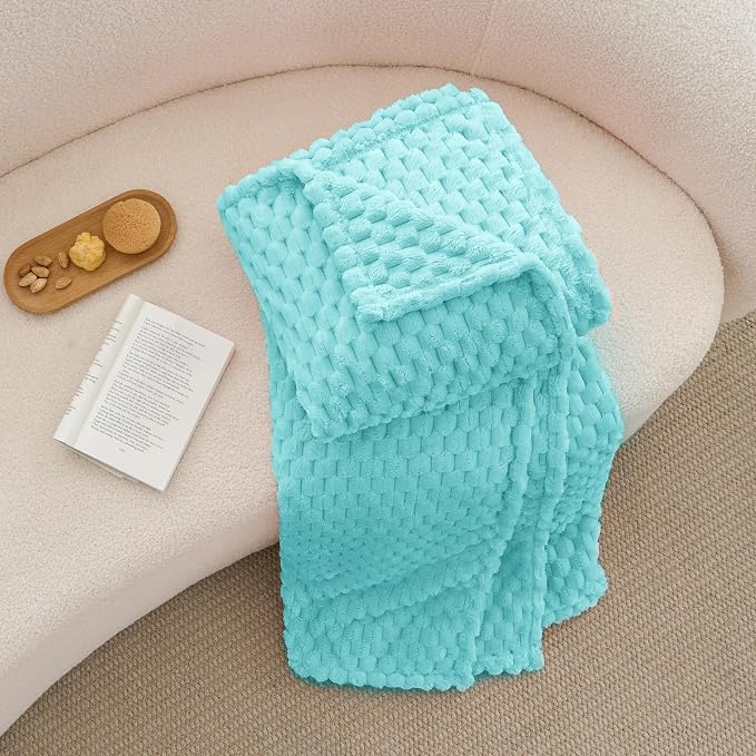 BEDELITE Aqua Twin Blanket for Couch, Soft Cozy Gifts for Women, 60 * 80 | 3D Jacquard Decorative Fleece Blanket, Super Soft Plush Throw, Cute Birthday Gift for Women & Men, Suitable for All Seasons