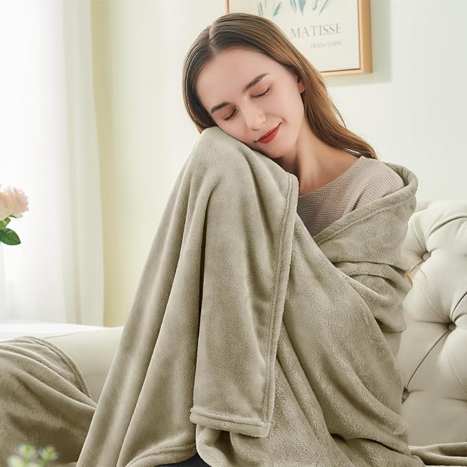 BEDELITE Fleece Blanket Soft Plush Twin Size Blanket Linen Brown 60"x80" | Ultra Soft Fleece, Plush Microfiber, Lightweight Warmth, All Season Comfort, Fade Resistant, Machine Washable, Couch Sofa Bed
