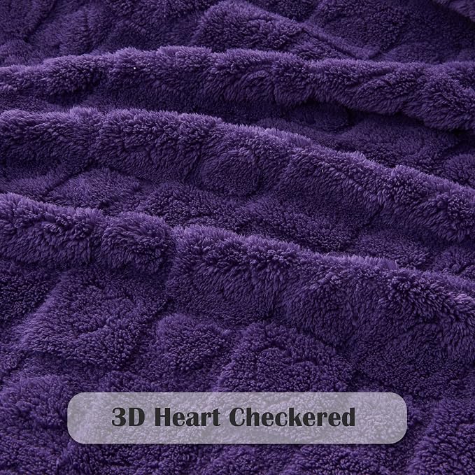 NEWCOSPLAY 3D Heart Checkered Flannel Throw Blanket, Purple Heart, 50"x70" | Super Soft Cute Lightweight Decorative Premium Silky Fleece Blanket for Couch Sofa Bed, Gift for Women Men, All Season Use