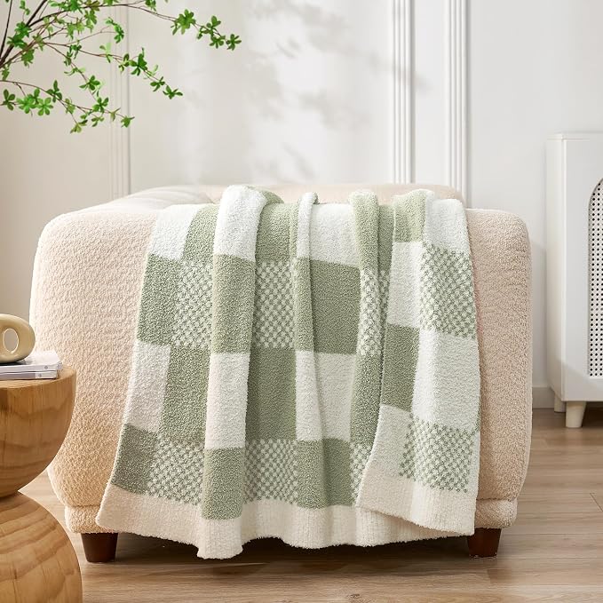 Snuggle Sac Checkered Blanket, Sage Green Throw Blanket for Couch Plaid Microfiber Fluffy Warm Cozy Fuzzy Soft Throw Blanket Reversible Checker Blankets for Sofa, Chair, Bed, 50x60 inches