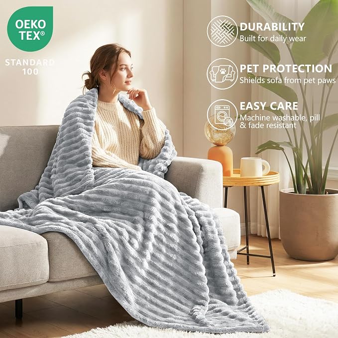 HIMEET Light Grey Oversized Throw Blanket, 300GSM Ribbed Fleece, 50 x 70 in | Ultra Soft Flannel, All-Season Lightweight Warmth, Extra Coverage for Couch Lounging, Home Room Decor, Machine Washable