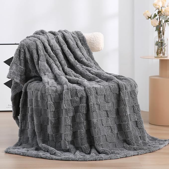 Grey Fleece Throw Blanket 50”×60”Checkered Design for Couch Sofa | Super Soft Cozy Plush Microfiber 3D Square Pattern Flannel Blanket for Bed Lightweight for Adults,Women
