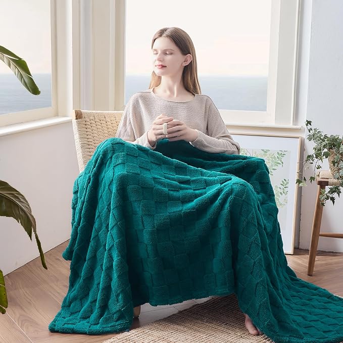 NEWCOSPLAY 3D Checkered Flannel Throw Blanket, Dark Teal, 50"x70" | Super Soft Cute Lightweight Decorative Premium Silky Fleece Blanket for Couch Sofa Bed, Gift for Women Men, All Season Use