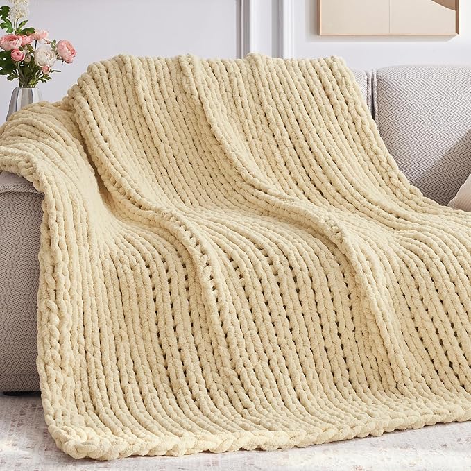 Negwoo Chunky Knit Throw Blanket, Knitted Throw Chenille Yarn, 50"*60" | Soft Thick Cable Knitted Blankets, Handmade Big Thick Blanket, Machine Washable Cute Comfy Blanket for Home Decor, Oatmeal
