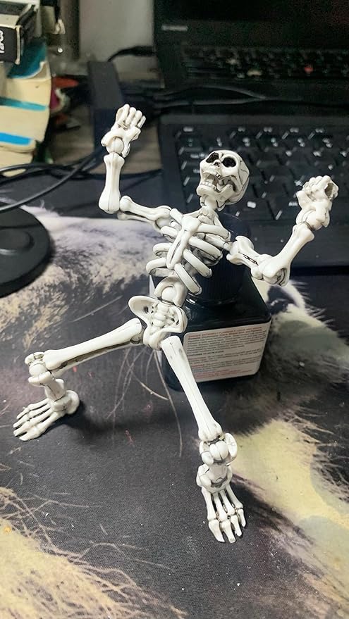 T13 Skeleton Action Figure, Movable Articulated Human Skeleton, 5.12-in Action Figure Wearing Multiple Sets of Weapons, Can Be Painted, Suitable for Collectors As Desktop Decorations (1pcs)