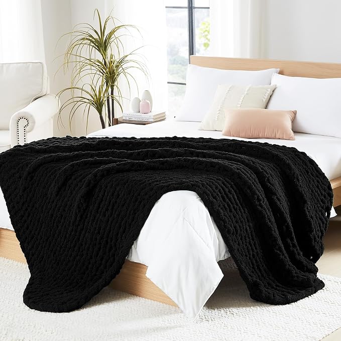 L'AGRATY Chunky Knit Throw Blanket for Couch, 60'' x 80'' Knit Throw, Black | Handmade Chenille Crochet Blanket for Sofa Bed, Thick Cable Knitted Blankets for Room Home Decor, Birthday Gift for Women Mom