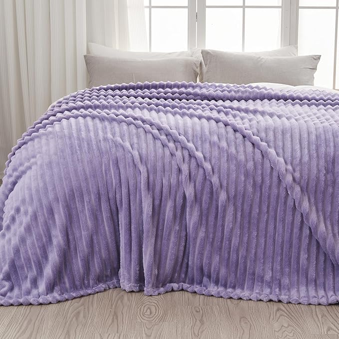 NEWCOSPLAY Super Soft Twin Blanket Lavender Premium Silky Flannel Fleece 3D Ribbed Jacquard Lightweight Bed Blanket All Season Use (Lavender Ribbed, Twin(60"x80"))