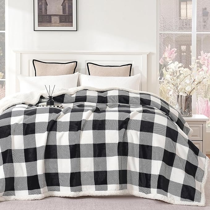 PU MEI Sherpa Fleece Throw Blanket 60" x 80" Reversible Plush Fluffy Large Big Blanket Lattice Flannel Blankets for All Season Use, Black and White