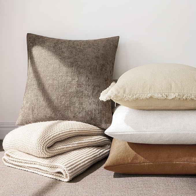 MIULEE Textured Chenille Throw Pillow Covers 18x18 Inch White | Pack of 2 Decorative Soft Throw Pillows, Solid Textured Cushion Covers, Modern Home Decor for Couch Sofa Bedroom Living Room