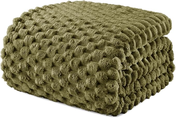 Exclusivo Mezcla 3D Fleece Twin Size Blanket for Bed, Olive Green | Extra Soft Fuzzy Plush Lightweight Bed Blankets, Cozy Fluffy Decorative Blankets for All Seasons, 60x80 Inches