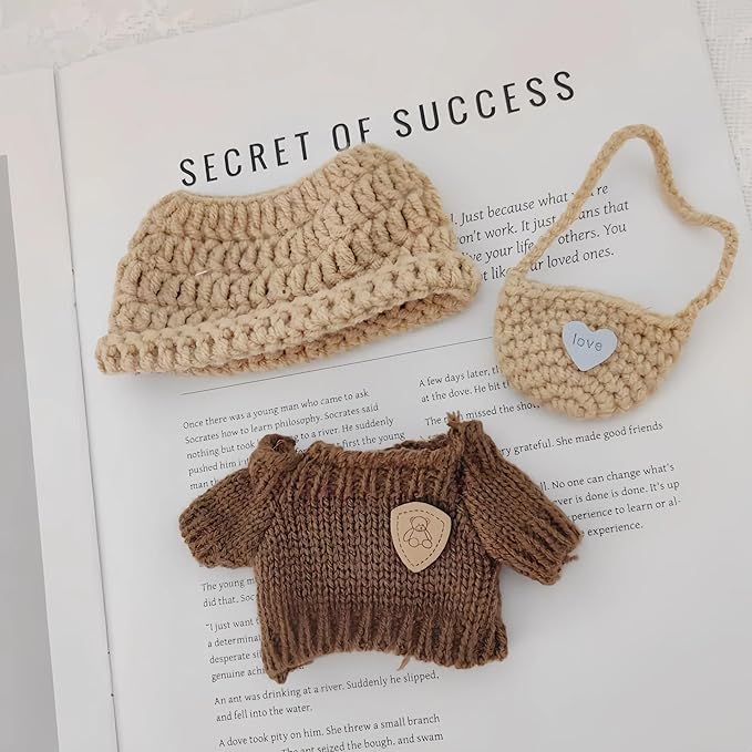 17cm Doll Clothes Set (Doll Not Included) -3-Piece-Handmade -Hat Clothes BackpackCrochet Outfit, ChicStylish Adorable Dolls Clothes Accessories [Brown]