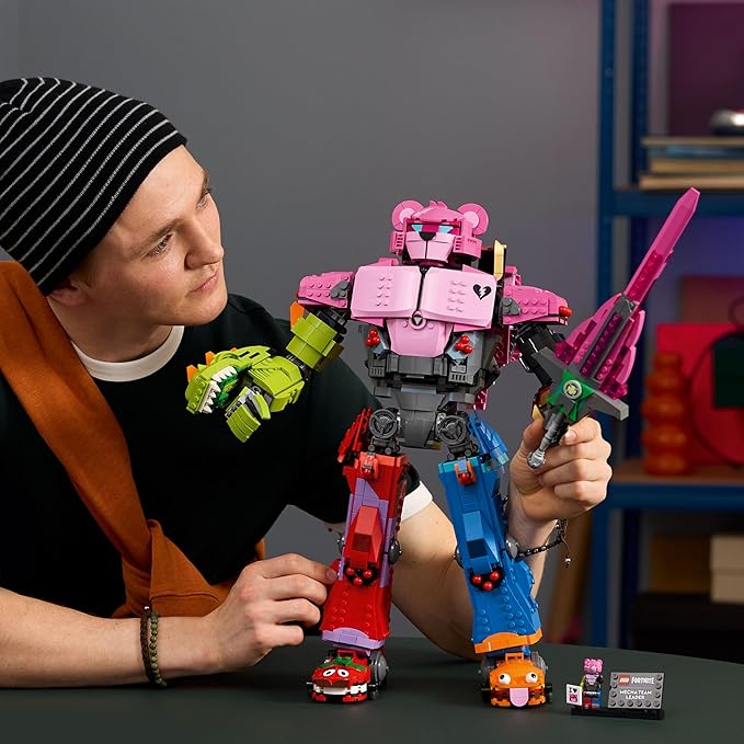 LEGO Fortnite Mecha Team Leader - Collectible Building Set for Adults - Gaming Room Décor - DIY Kit for Fortnite Fans - Includes Mecha Team Leader Minifigure - Great Video Game Gift - 77078