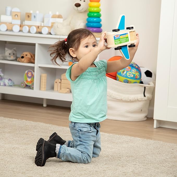 Melissa & Doug Wooden Airplane Play Set with 4 Play Figures and 4 Suitcases
