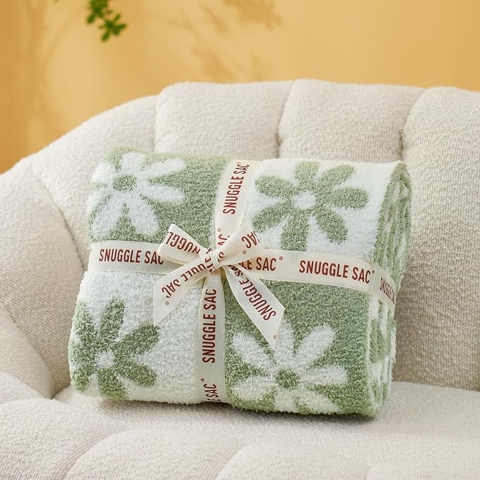 Snuggle Sac Checkered Blanket, Sage Green Flower Throw Blanket for Couch Plaid Microfiber Fluffy Warm Cozy Fuzzy Soft Throw Blanket Reversible Checkered Blankets for Sofa, Chair, Bed, 60x80 inches