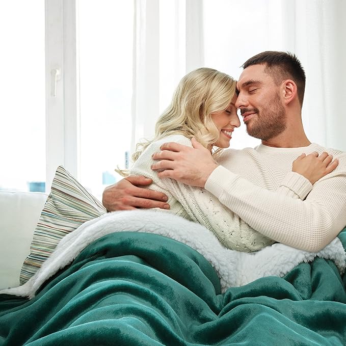 Bedsure GentleSoft Sherpa Fleece Twin Size Blanket for Couch, Non-Heated, Thick and Warm Throw for Women and Men, Soft Fuzzy Plush Twin Blanket for Winter, Forest Green, 60x80 Inches