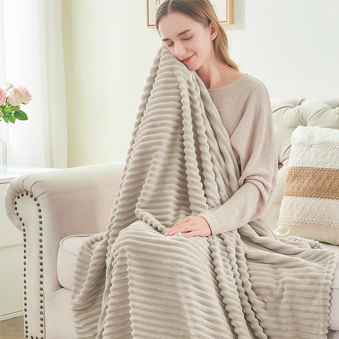 BEDELITE 3D Ribbed Jacquard Linen King Size Blankets for Bed, 108x90 Inch | Soft Warm Decorative Fluffy Blanket, Cozy Fuzzy Lightweight Plush Fleece Throw Blankets for Bed, Room Decor, Gift for Women