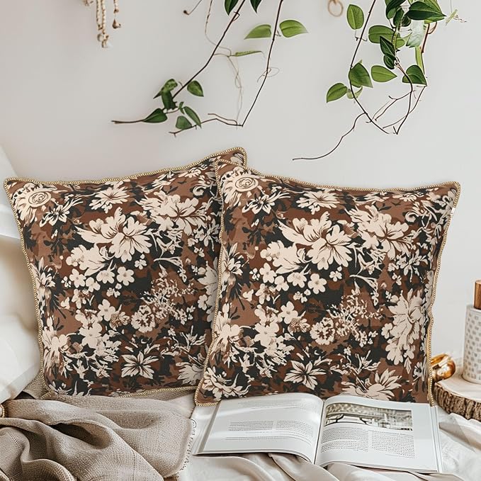 Vintage Brown Cream Floral Velvet Pillow Covers 18x18 Inch Tapestry Neutral Flowers Throw Pillows for Couch Cushion Covers Pillowcase Boho Farmhouse Pillow Cases for Sofa Bed Bedroom