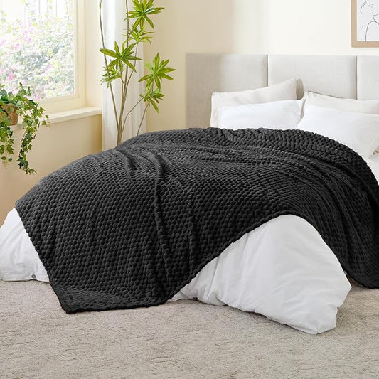 BEDELITE Black Queen Blanket for Bed, Soft Cozy Gifts for Women, 90 * 90 | 3D Jacquard Decorative Fleece Blanket, Super Soft Plush Throws, Cute Birthday Gift for Women & Men, Suitable for All Seasons