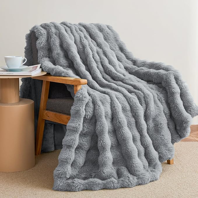 Faux Rabbit Fur Throw Blanket for Couch, Gray Throw Blankets 50"x60" | Cozy Reversible Fluffy Throw, Luxury Plush Thick Bubble Blanket, Mothers Gifts for Women, Soft Warm for Bed, Home Decor