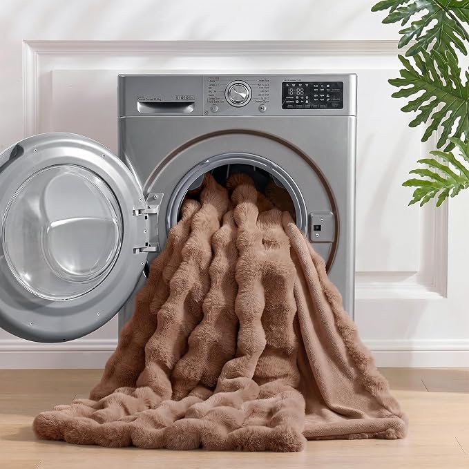 Cozy Bliss Faux Fur Throw Blanket for Couch, Fuzzy Soft Plush Thick Bubble Blanket for Sofa Bedroom Living Room, 50 * 60 Inches Light Brown