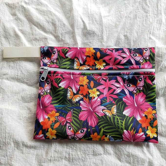 Regular Flow Women Daily Use Cloth Reusable Menstrual Pads Sets Including 1pc Mini Wet Bag and 6pcs Regular Flow Menstrual Mama Pads Cloth Sanitary Napkins