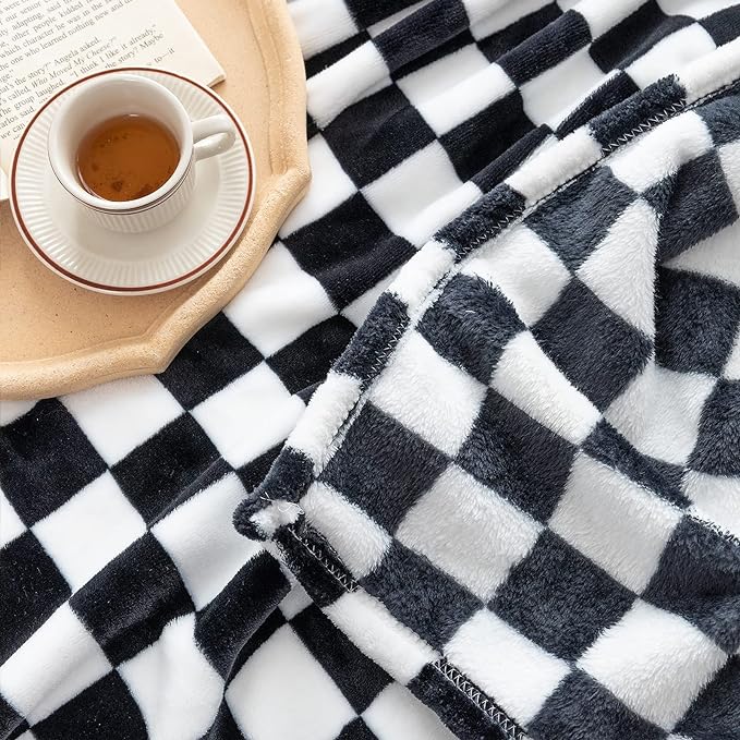 LOMAO Throw Blankets Flannel Blanket with Checkerboard Grid Pattern Soft Throw Blanket for Couch, Bed, Sofa Luxurious Warm and Cozy for All Seasons (Black, 40"x50")