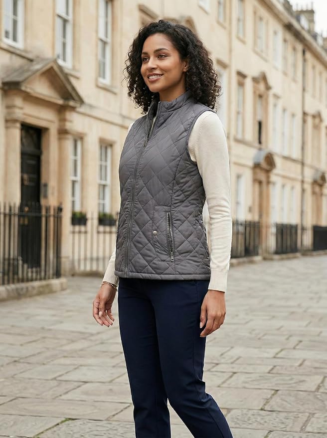 Fuinloth Women's Quilted Vest Lightweight Puffer Stand Collar Zip Gilet | 4 pockets with 2 inner storage. Quilted padded warm gilet. Fall winter outerwear layering vest for travel hiking daily wear.