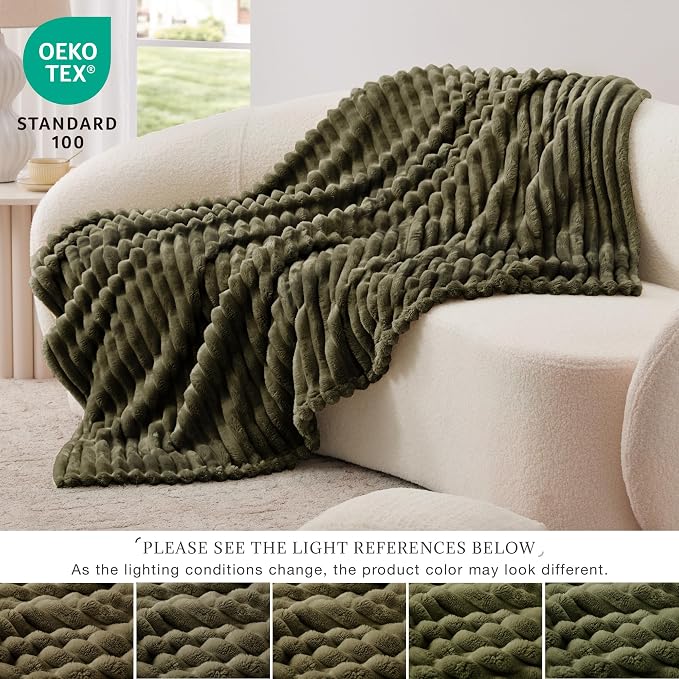 EXQ Home Fleece Blanket Twin Size for Couch or Bed - 3D Stripe Jacquard Decorative Blankets - Cozy Soft Lightweight Fuzzy Flannel Blanket Suitable for All Seasons(60"×80",Dark Green)