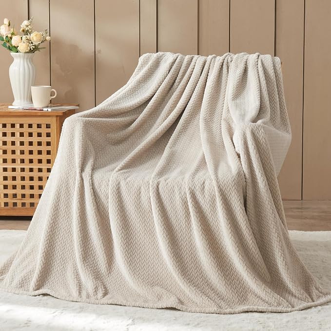 NEWCOSPLAY Fleece Leaves Pattern Twin Blanket, Linen, 60"x80" | Super Soft Throw Blanket, Lightweight Cozy Bed Sofa Blanket, Premium Silky Flannel Fleece, Travel Blanket for All Season Use