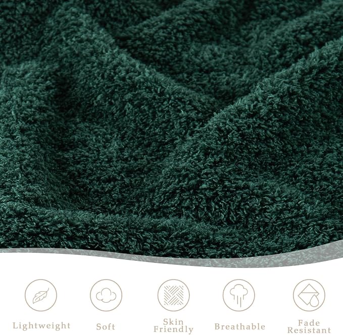 Exclusivo Mezcla Fleece Bed Blankets King Size for Bed, 90" x 104" | Super Soft and Cozy Fluffy Blanket for Women, Lightweight and Fuzzy Large Blanket for Bedroom , All Season, Forest Green