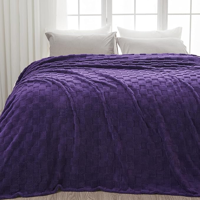 NEWCOSPLAY 3D Checkered Flannel Queen Blanket, Purple Checkered, 90"x90" | Super Soft Cute Lightweight Decorative Premium Silky Fleece Blanket for Couch Sofa Bed, Gift for Women Men, All Season Use