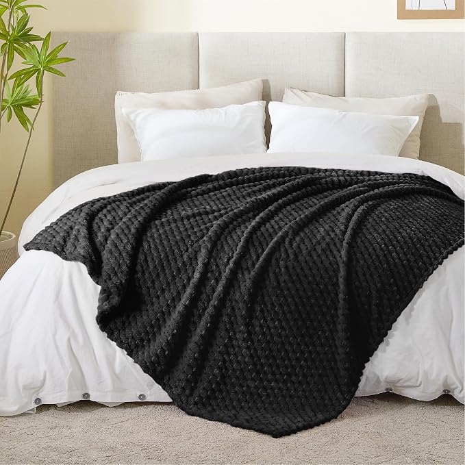 BEDELITE Black Queen Blanket for Bed, Soft Cozy Gifts for Women, 90 * 90 | 3D Jacquard Decorative Fleece Blanket, Super Soft Plush Throws, Cute Birthday Gift for Women & Men, Suitable for All Seasons
