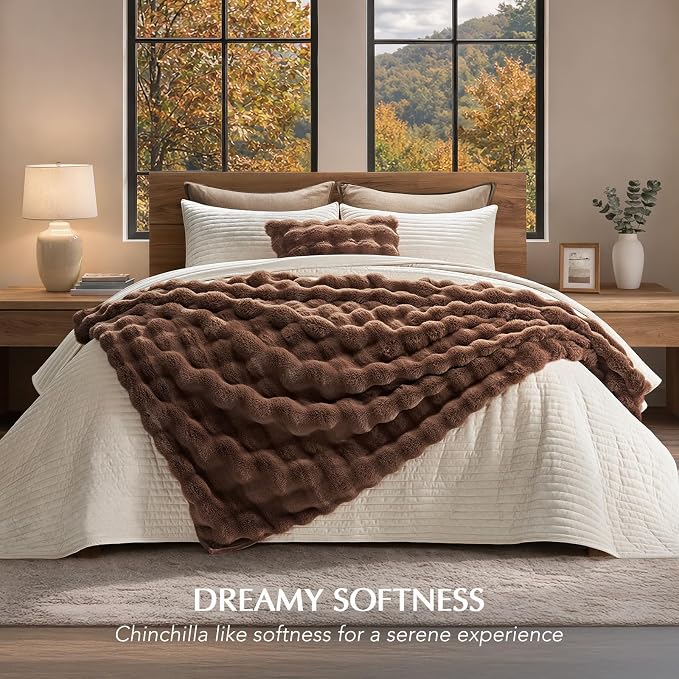 Faux Rabbit Fur Bubble Throw Blanket, 50"x60", Chestnut | Ultra Soft, Luxury Faux Rabbit Fur Throw, Thick Warm Bubble Blanket, Cozy Fluffy Reversible, for Bed, Couch, Chair, Sofa