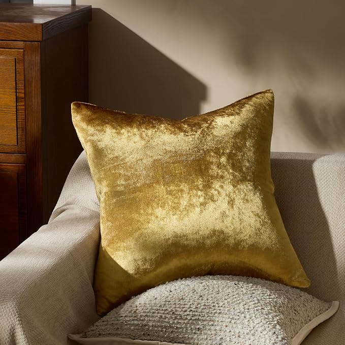 GIGIZAZA Decorative Couch Throw Pillow Covers,Set of 2 Gold Square Pillow Cushion Covers 22x22,Pillow Cases Velvet Pillow Covers | Throw Pillows for Couch Sofa,300gsm Soft Textured Fabric,Modern Square Pillowcases,Luxury Cushion Covers
