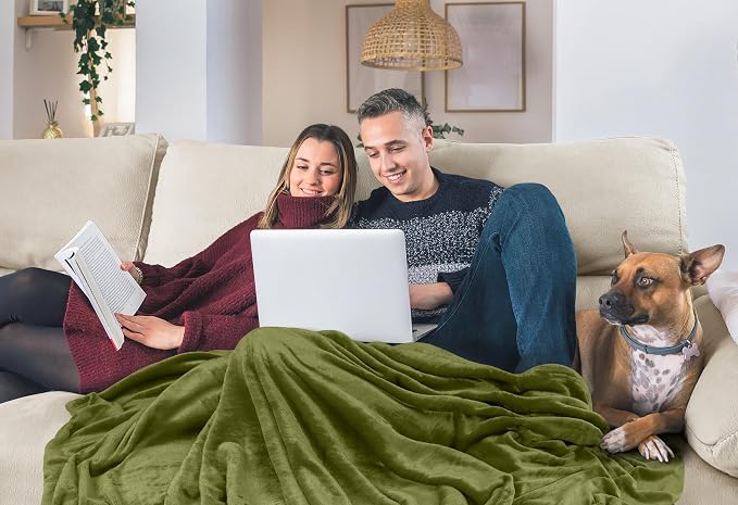 Utopia Bedding Ultra Soft Fleece Bed Blanket Full Size Olive (90x84 Inches) | Microfiber Plush Warm Lightweight Breathable Cozy Blanket Anti-Static, All Season Use, Gift for Women and Men