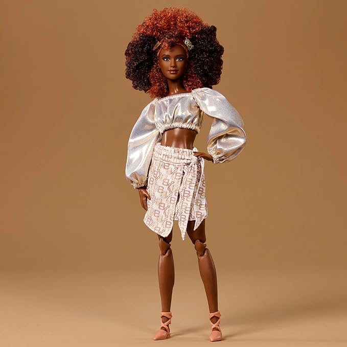 Barbie Basics You Create Neutral Kit 002 with Customizable Fashion Doll & Universal-fit Clothing, Posable Body & Swappable Doll Head