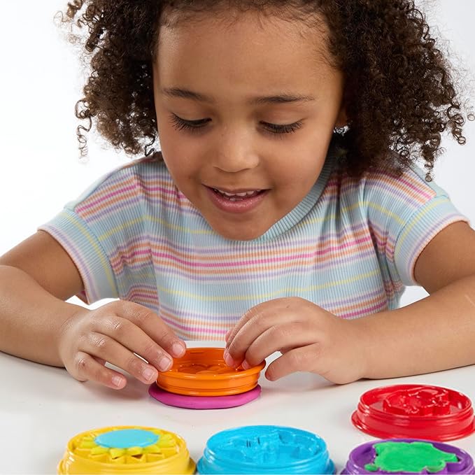 Play-Doh Disney Junior Mickey Mouse Clubhouse, Shape a Story Playset, Storage & Travel, Arts & Crafts Preschool Toys for Kids 2+
