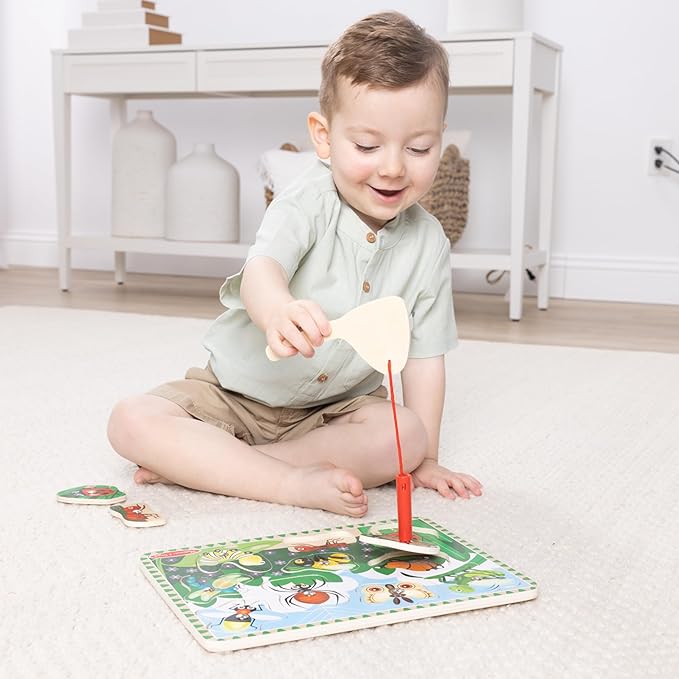 Melissa & Doug Magnetic Wooden Bug-Catching Puzzle Game (10 pcs)