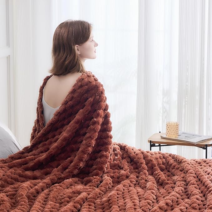 NEWCOSPLAY Super Soft King Blanket Coffee Premium Silky Flannel Fleece 3D Clouds Stylish Jacquard Lightweight Bed Blanket All Season Use 350GSM (Coffee, King(90"x110"))