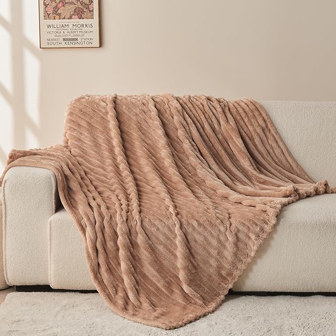 NEWCOSPLAY Super Soft Throw Blanket Taupe Premium Silky Flannel Fleece 3D Ribbed Jacquard Lightweight Bed Blanket All Season Use (Taupe Ribbed, Throw(50"x60"))