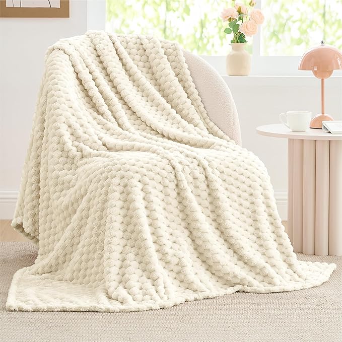 BEDELITE Cream Twin Blanket for Couch, Soft Cozy Gifts for Women, 60 * 80 | 3D Jacquard Decorative Fleece Blanket, Super Soft Plush Throws, Cute Birthday Gift for Women & Men, Suitable for All Seasons