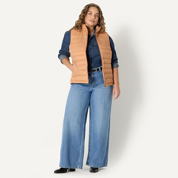 Amazon Essentials Women's Lightweight Water-Resistant Packable Puffer Vest