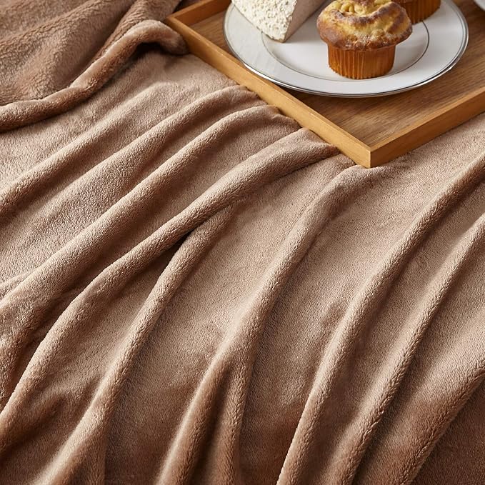 Hansleep Throw Camel Fleece Blanket, Soft Flannel Bed Blanket | Fuzzy Cozy Blanket 50x60 Inches, Multi-use for Bed, Sofa, Couch, Travel, Camping, All Season Warm Lightweight Cover